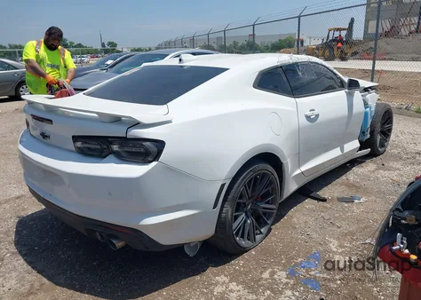 2021 Chevrolet Camaro Rwd 2Ss z USA, uszkodzony, nr VIN 1G1FH1R77M0139162